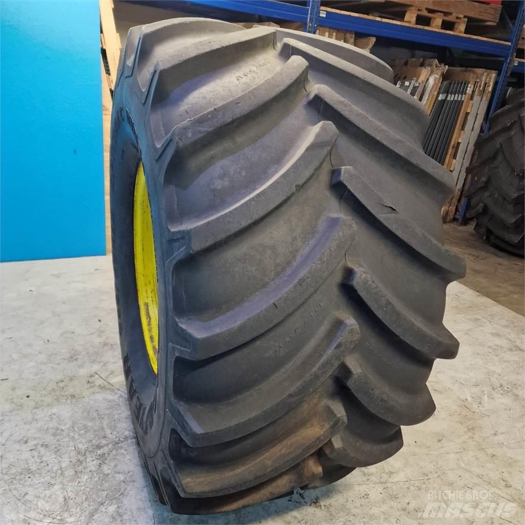  32 900/55 R32 Pneus, roues et jantes