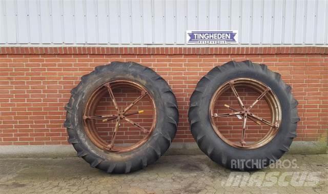  38 16.9/14-38 Pneus, roues et jantes