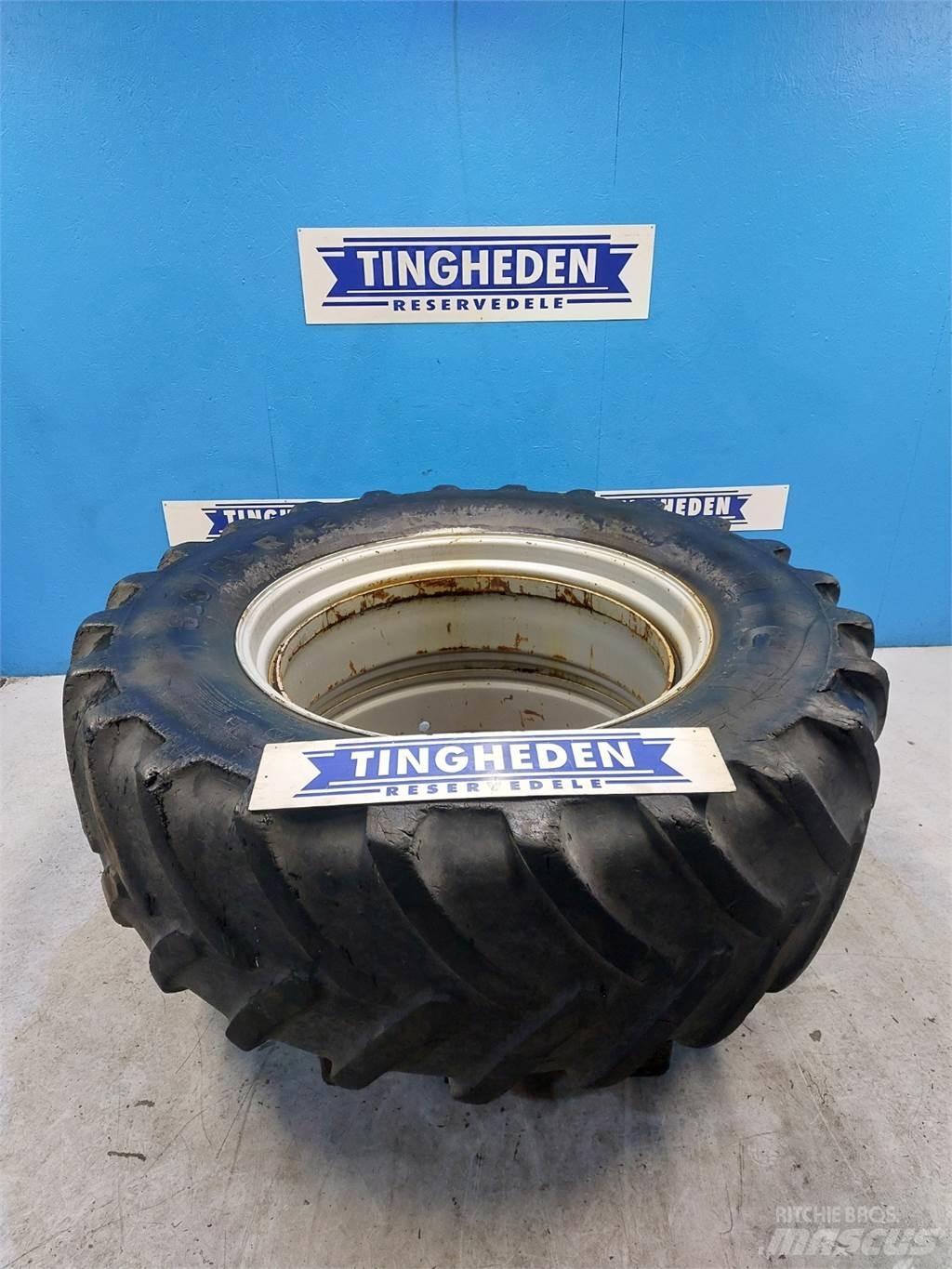  42 650/65 R42 Pneus, roues et jantes
