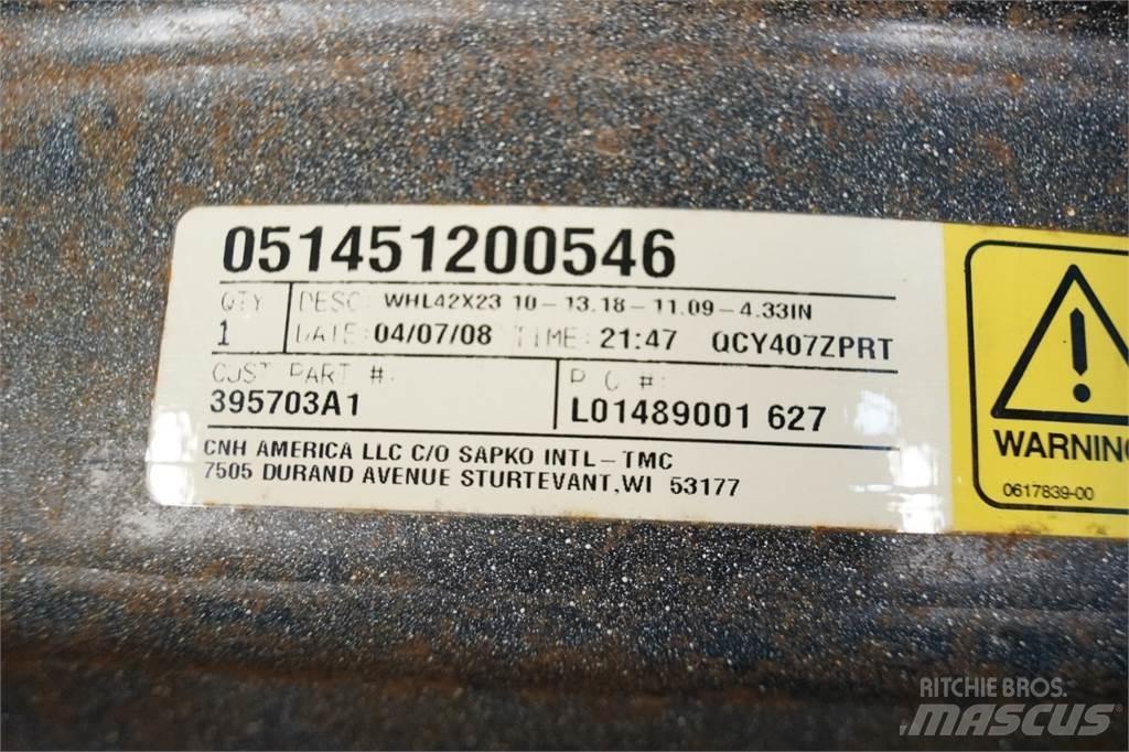  42 WHL42X23 Pneus, roues et jantes