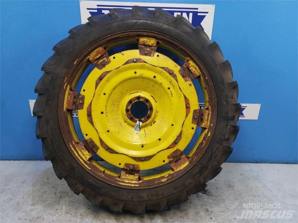  48 11.2-48 Pneus, roues et jantes