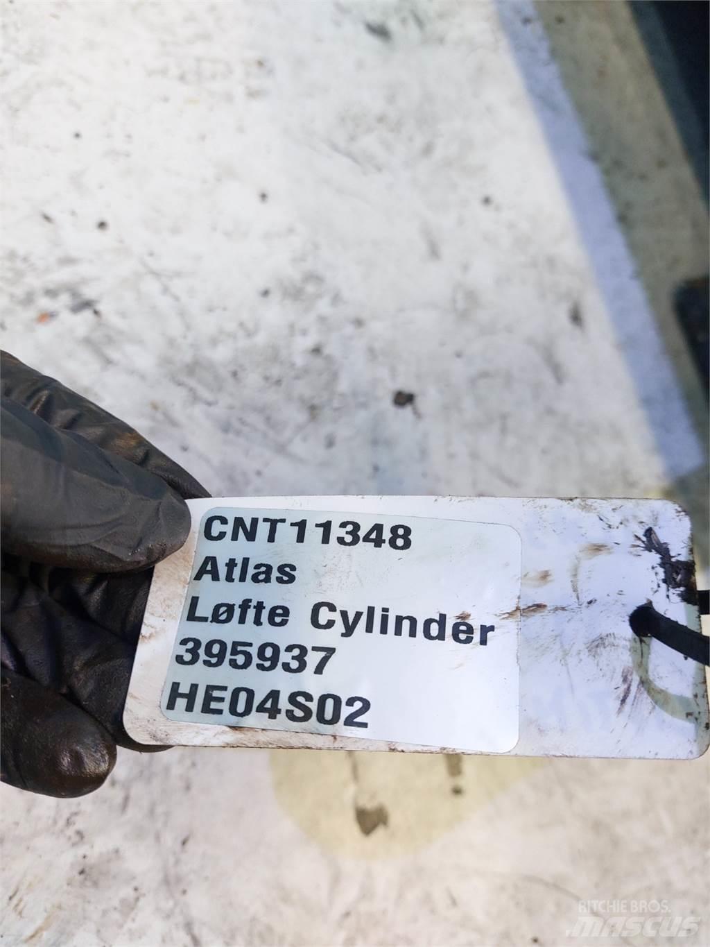 Atlas AR60 Bras et Godet