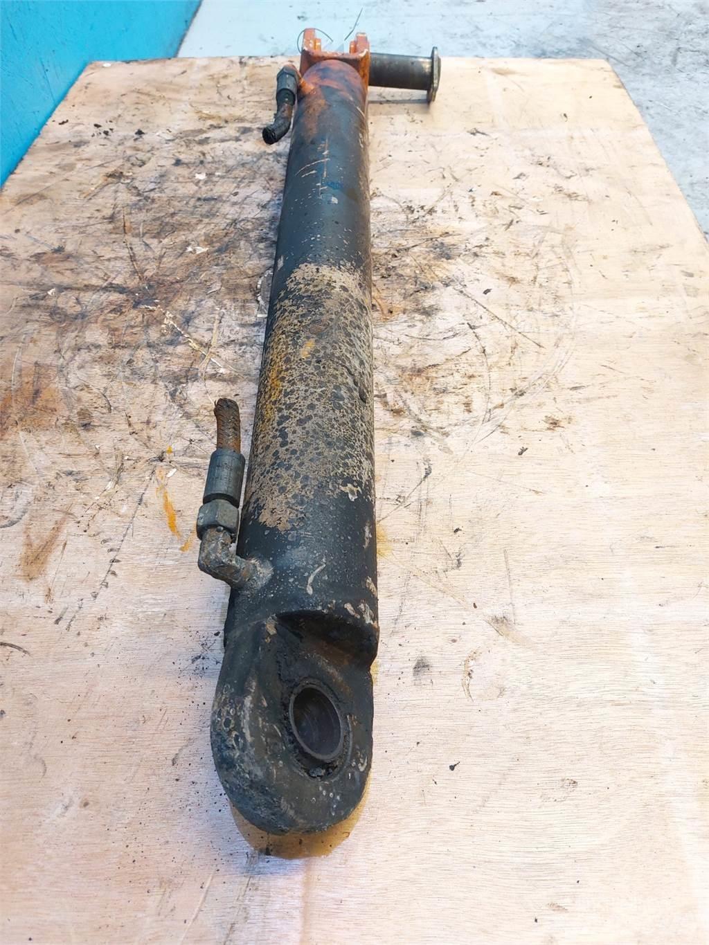 Atlas AR60 Bras et Godet