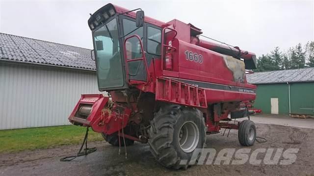 CASE 1660 Moissonneuse batteuse