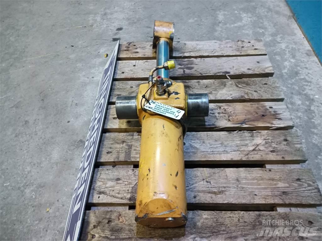 CASE 595 Pelle rétro arrière