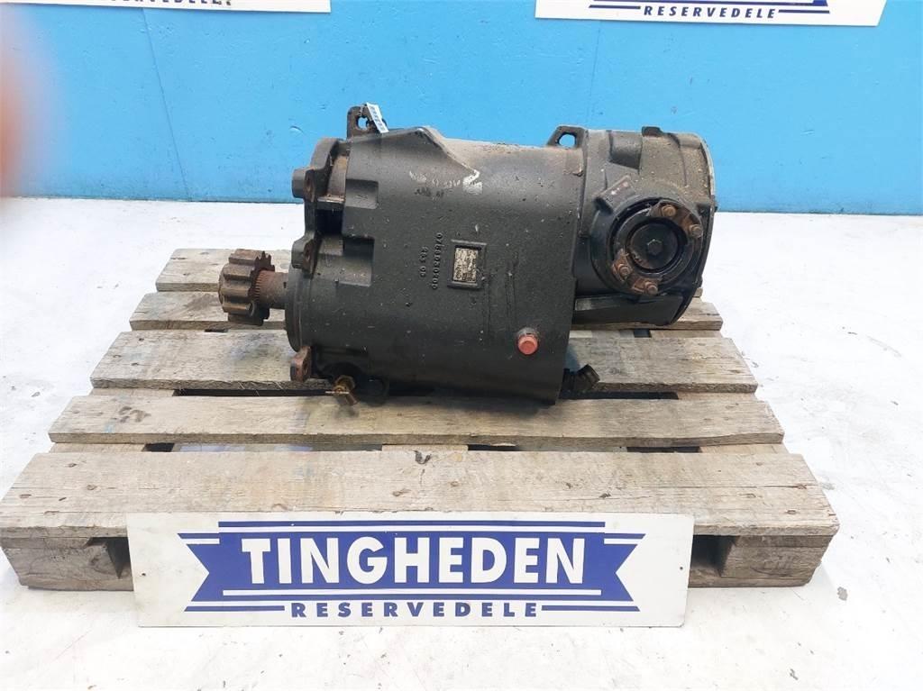 CASE 7010 Transmission
