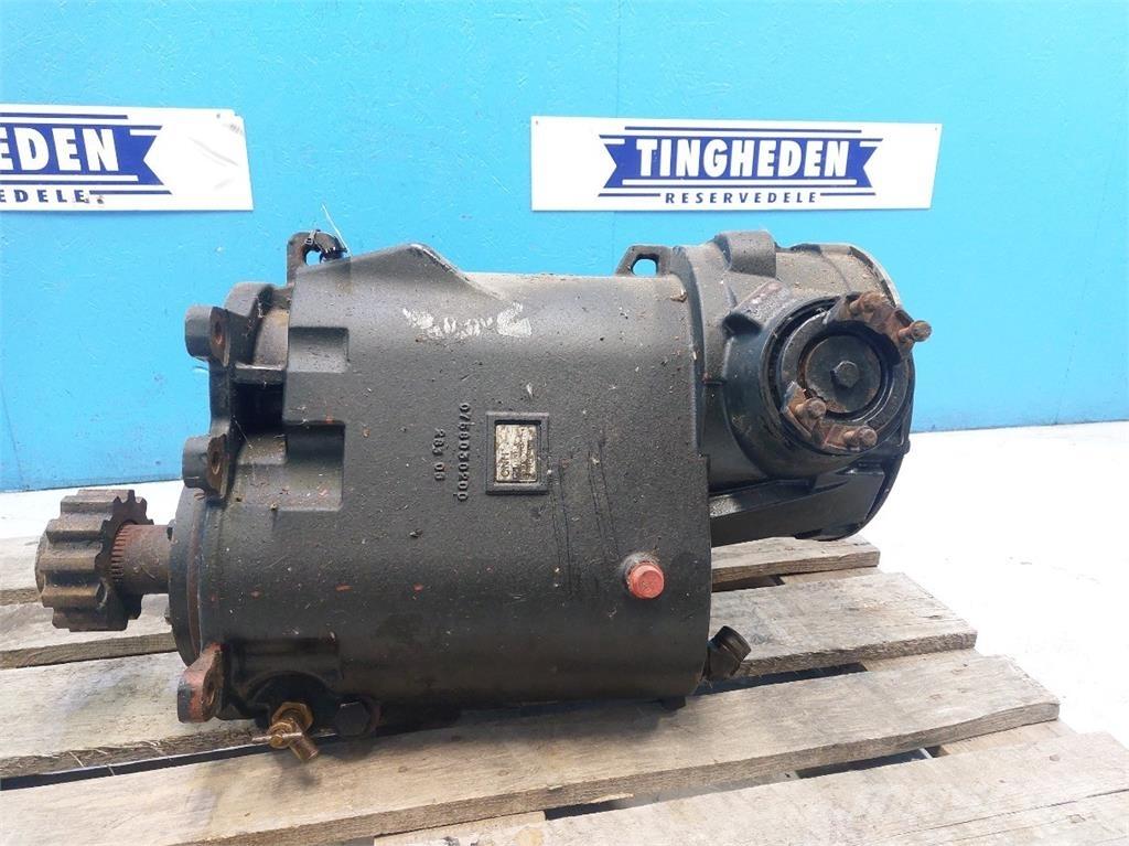 CASE 7010 Transmission