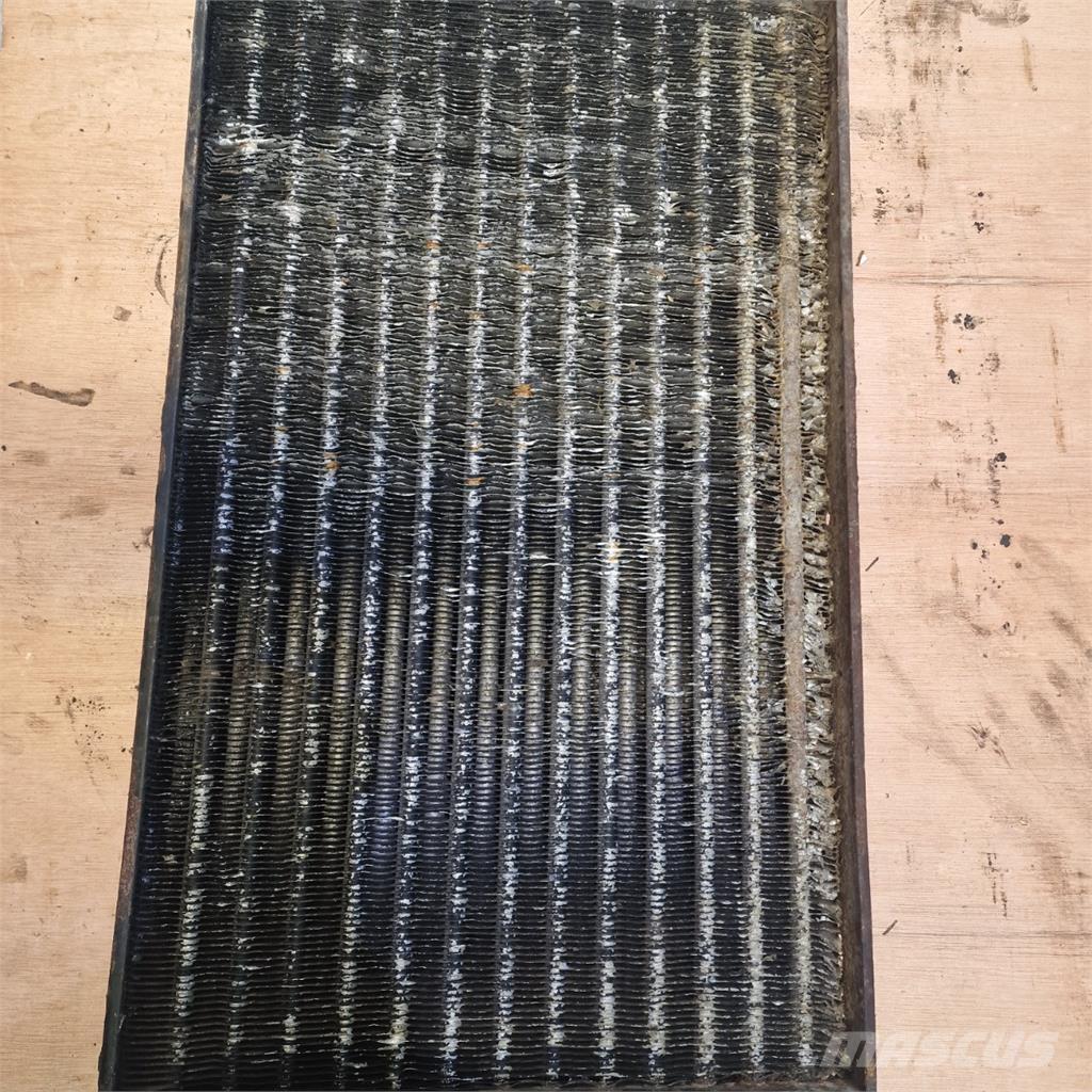 CASE 7130 Radiateurs