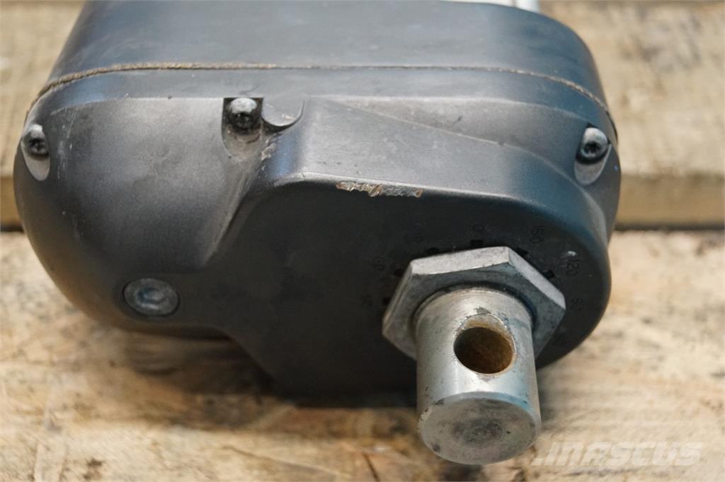 CASE 7240 Electronique