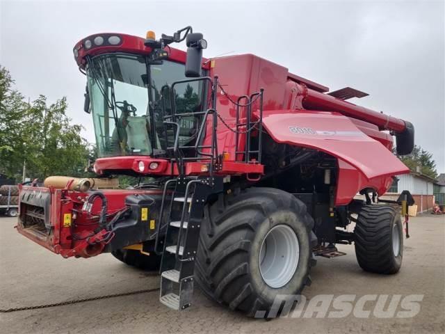 CASE 8010 Moissonneuse batteuse