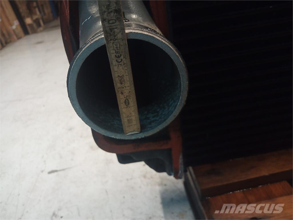 CASE 8010 Radiateurs