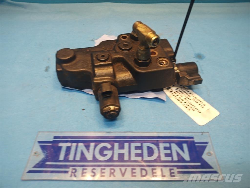 CASE 8010 Hydraulique