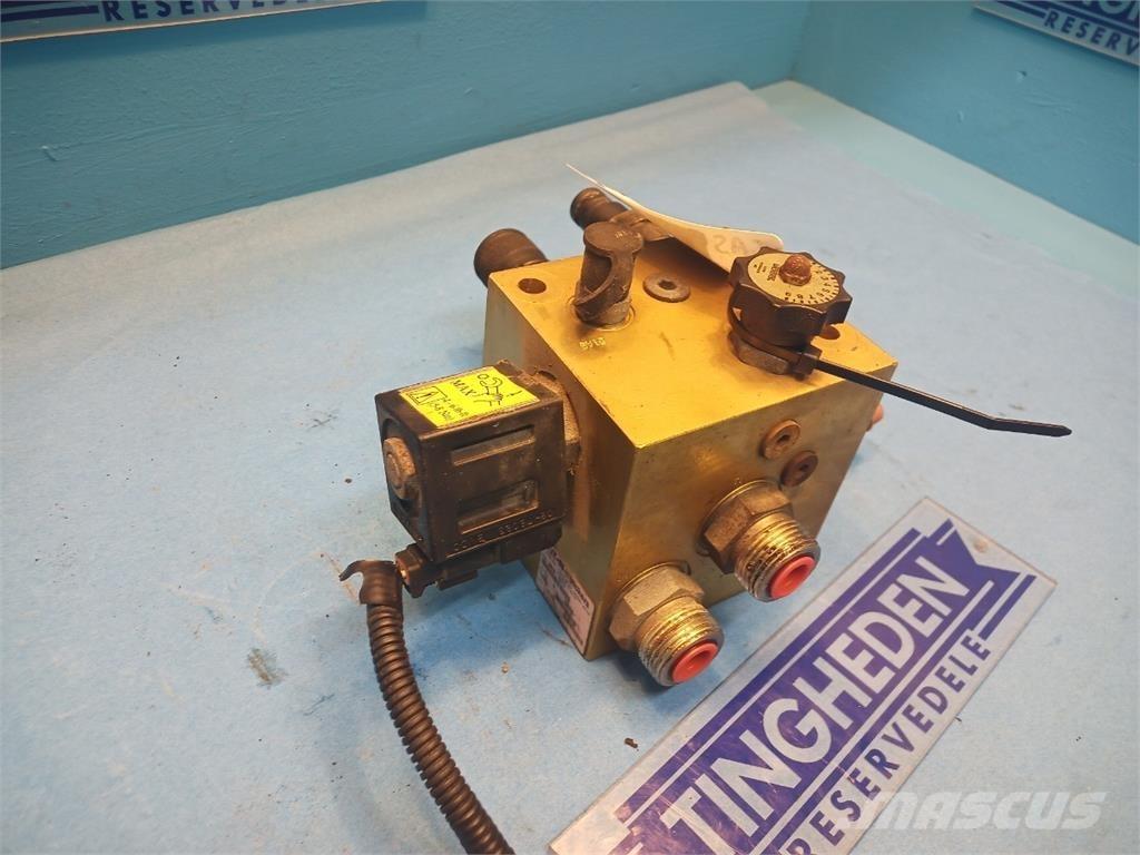 CASE 8010 Hydraulique