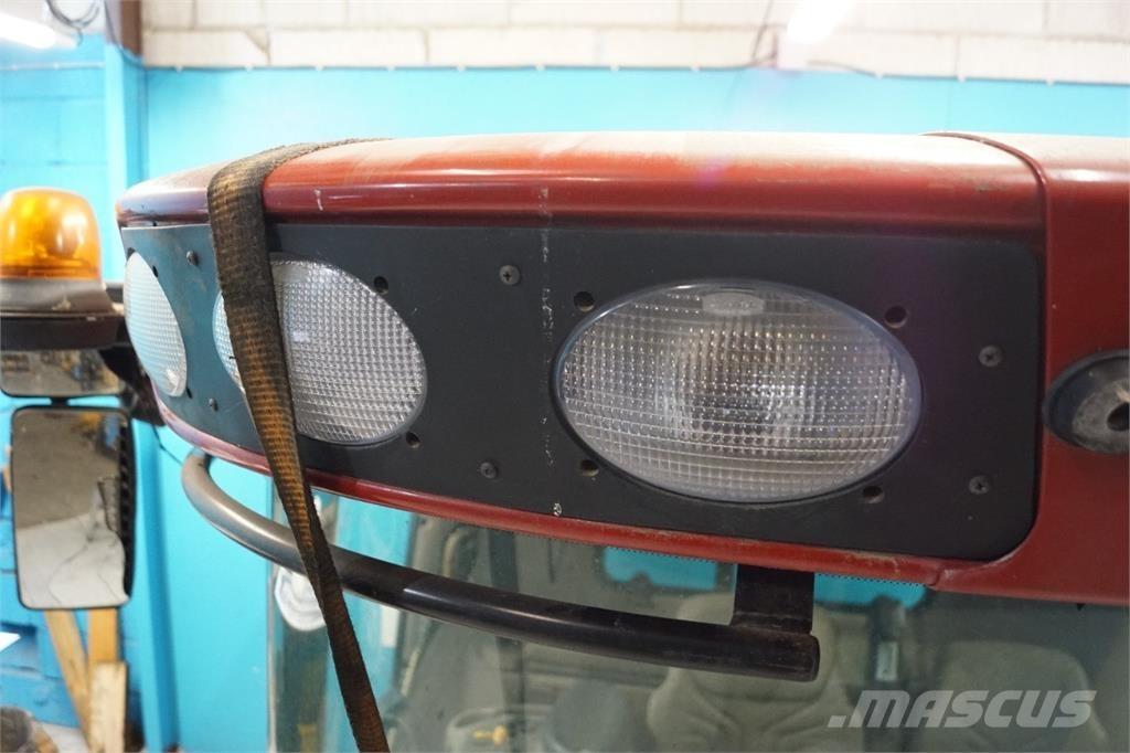 CASE 8010 Cabines et Intérieur