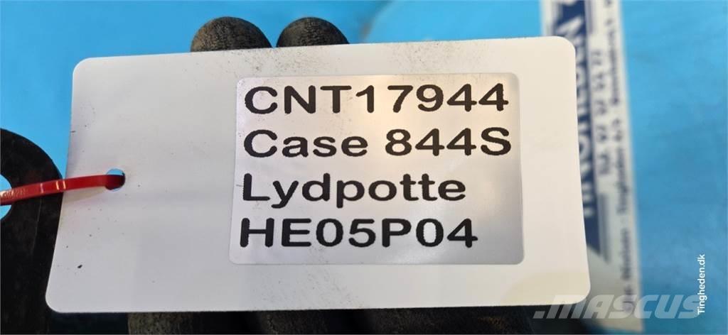 CASE 844S Moteur