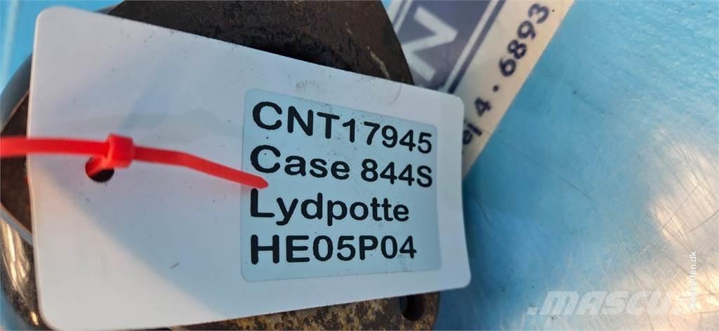 CASE 844S Moteur