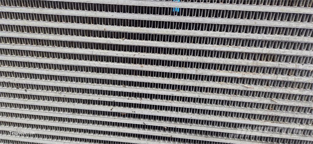 CASE 9240 Radiateurs