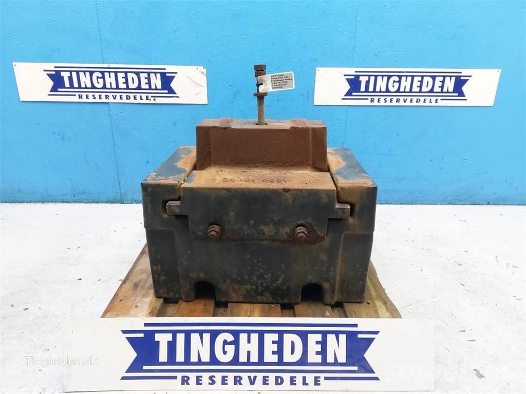 CASE CVX 120 Masse avant