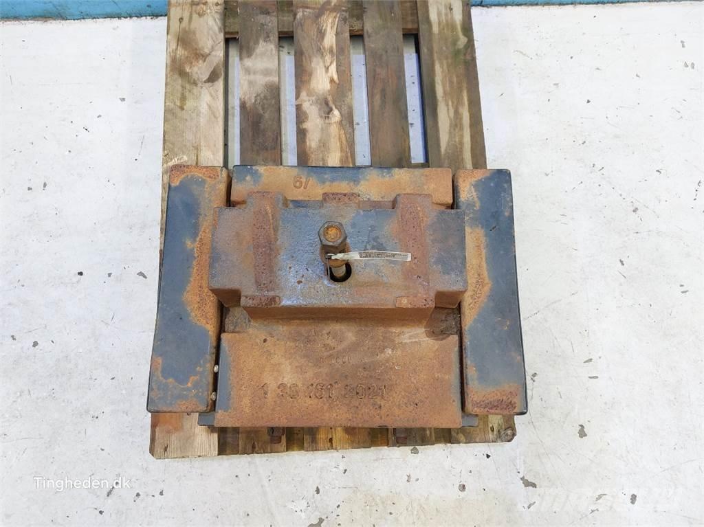 CASE CVX 120 Masse avant