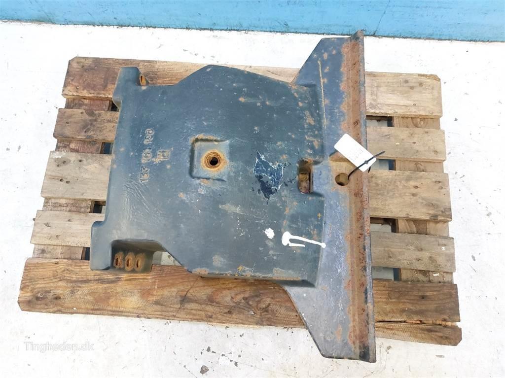 CASE CVX 120 Masse avant