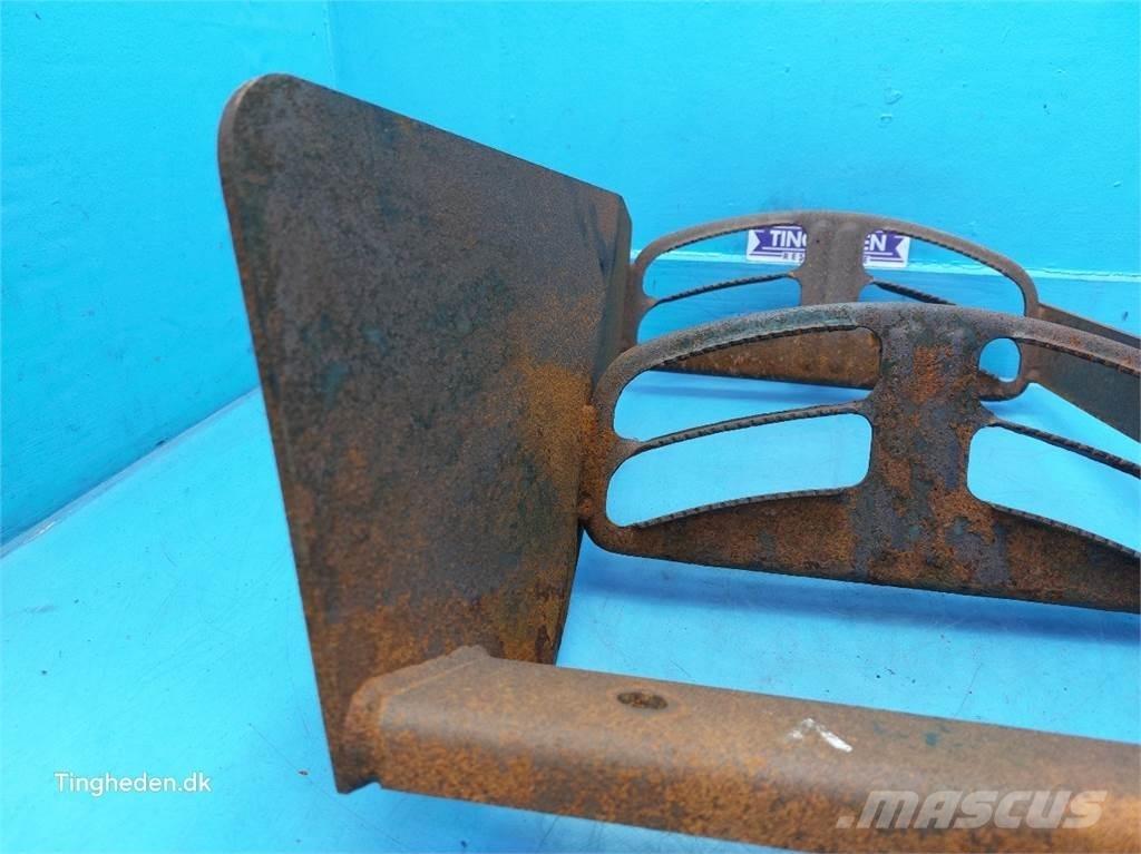 CASE Farmall 95A Autres équipements pour tracteur