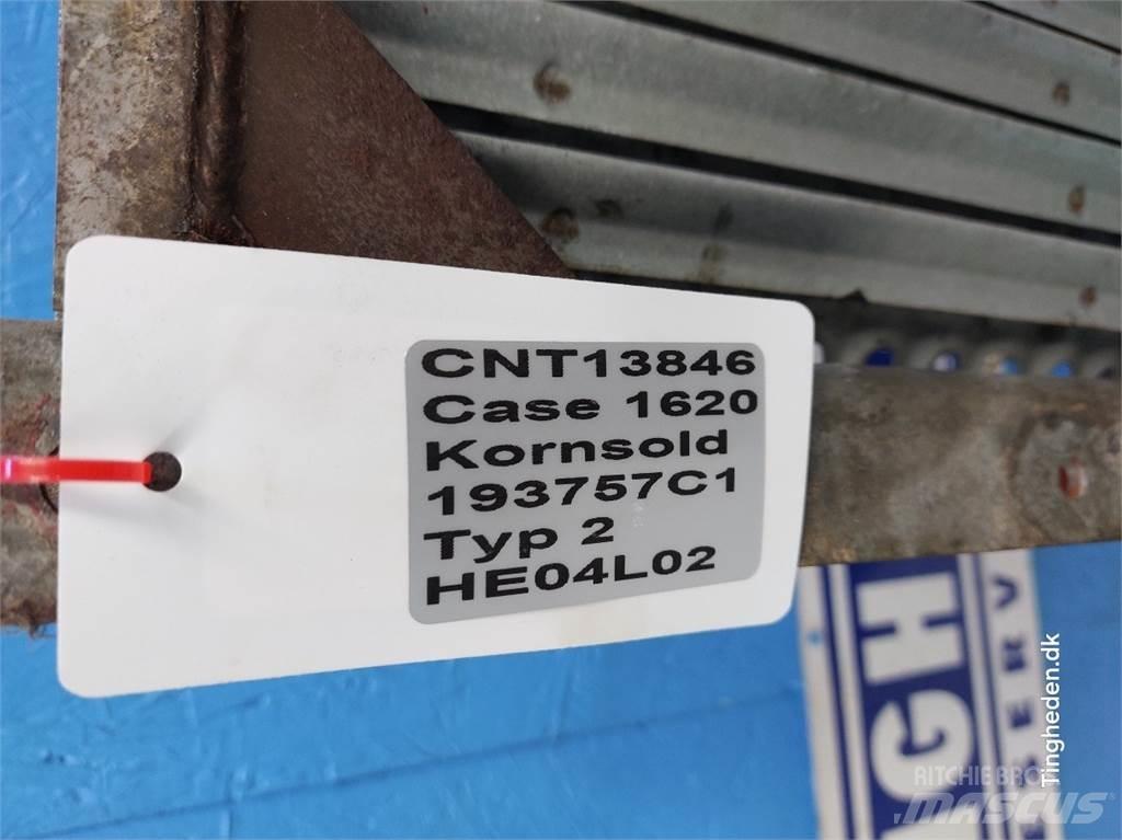 Case IH 1620 Sableuse et saleuse