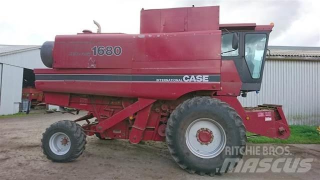 Case IH 1680 Moissonneuse batteuse