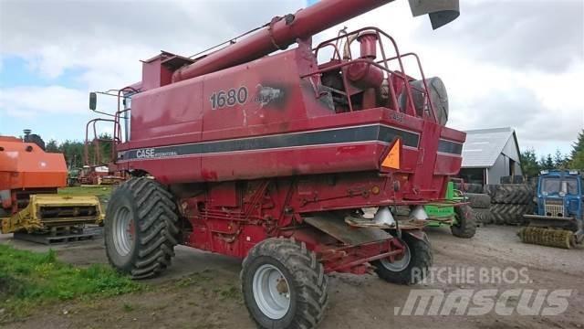 Case IH 1680 Moissonneuse batteuse