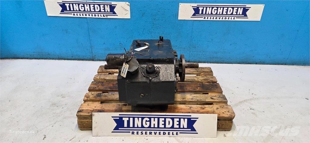 Case IH 8010 Transmission