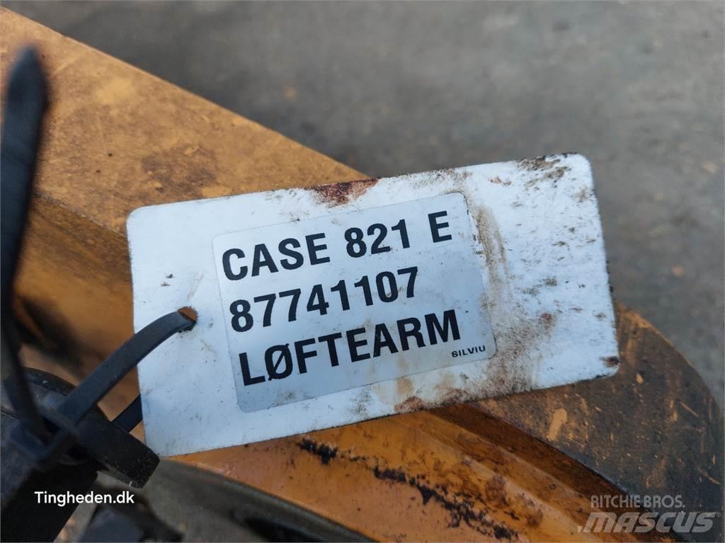 Case IH 821E Bras et Godet