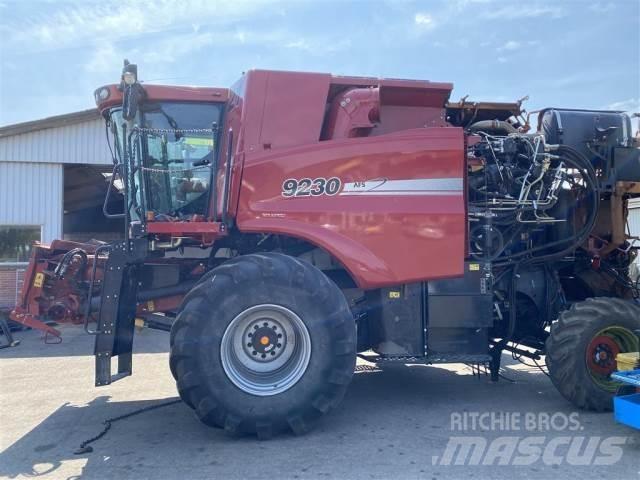 Case IH 9230 Moissonneuse batteuse