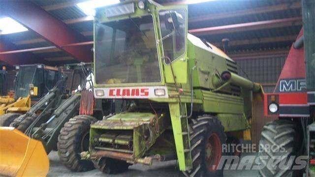 Case IH senator Moissonneuse batteuse
