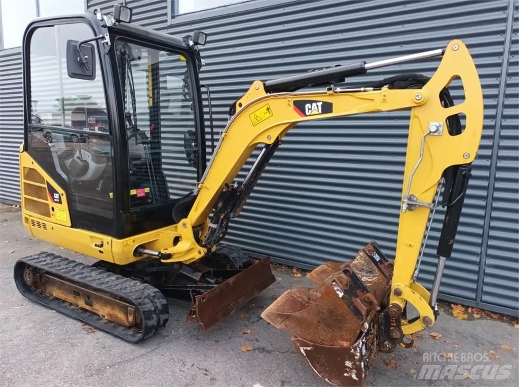 CAT 301,7d Mini pelle < 7t