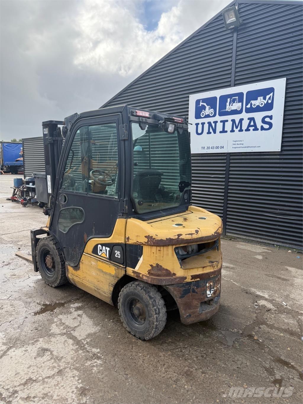 CAT DP25 Chariots diesel