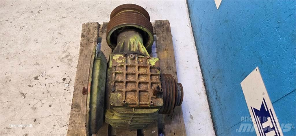 CLAAS Jaguar 695 Accessoires pour machines à foin et à fourrage