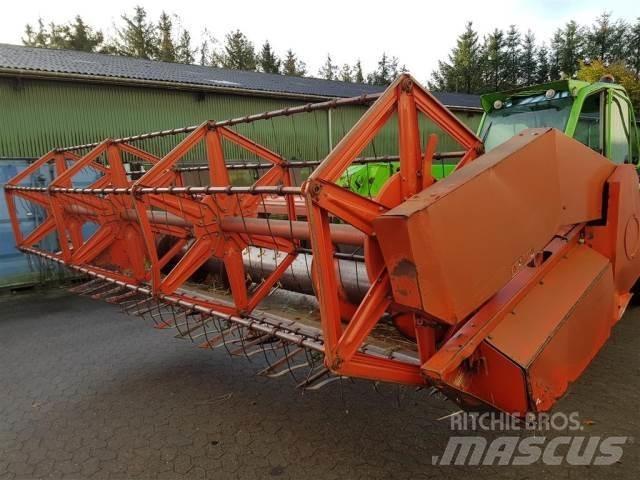 Deutz-Fahr 14 Accessoires moissonneuse batteuse