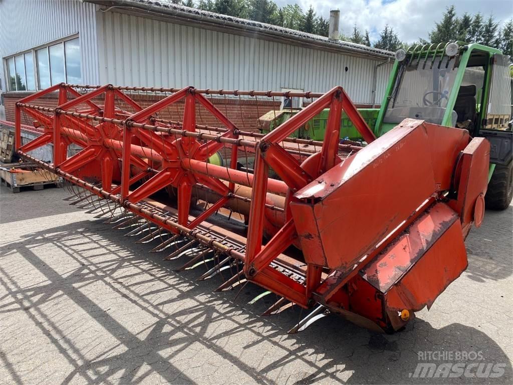 Deutz-Fahr 14 Accessoires moissonneuse batteuse