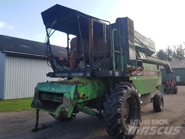 Deutz-Fahr M2680 Moissonneuse batteuse