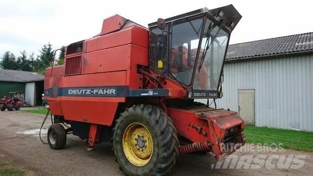 Deutz-Fahr M2680 Moissonneuse batteuse