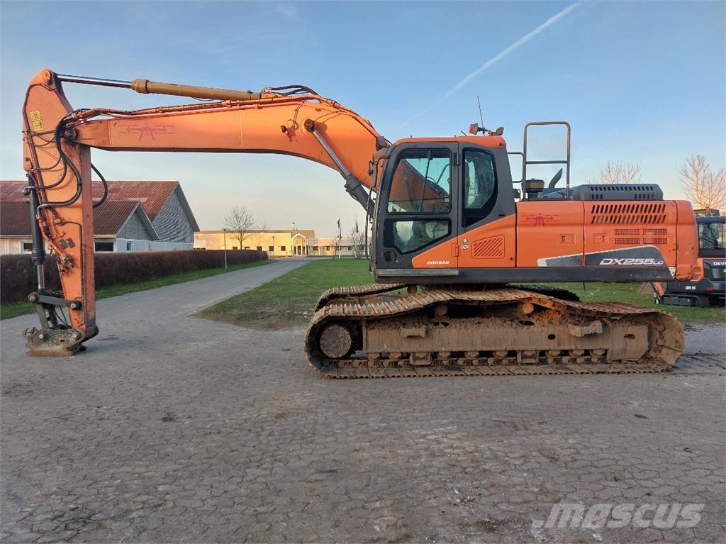 Doosan DX255LC-5 Pelle sur chenilles