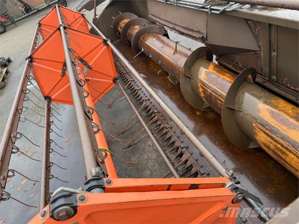 Dronningborg 14 Accessoires moissonneuse batteuse