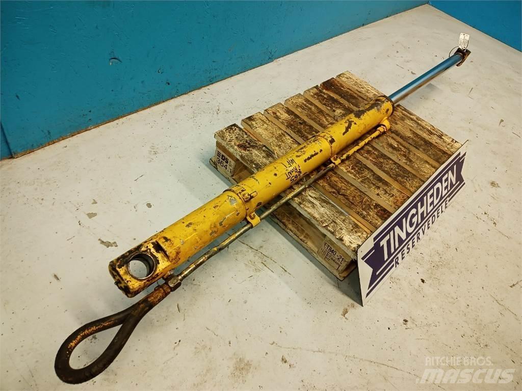 Ford 655 Bras et Godet