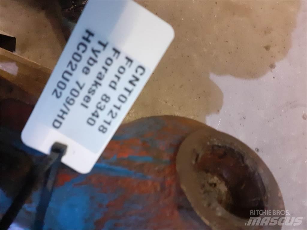 Ford 8340 Autres équipements pour tracteur