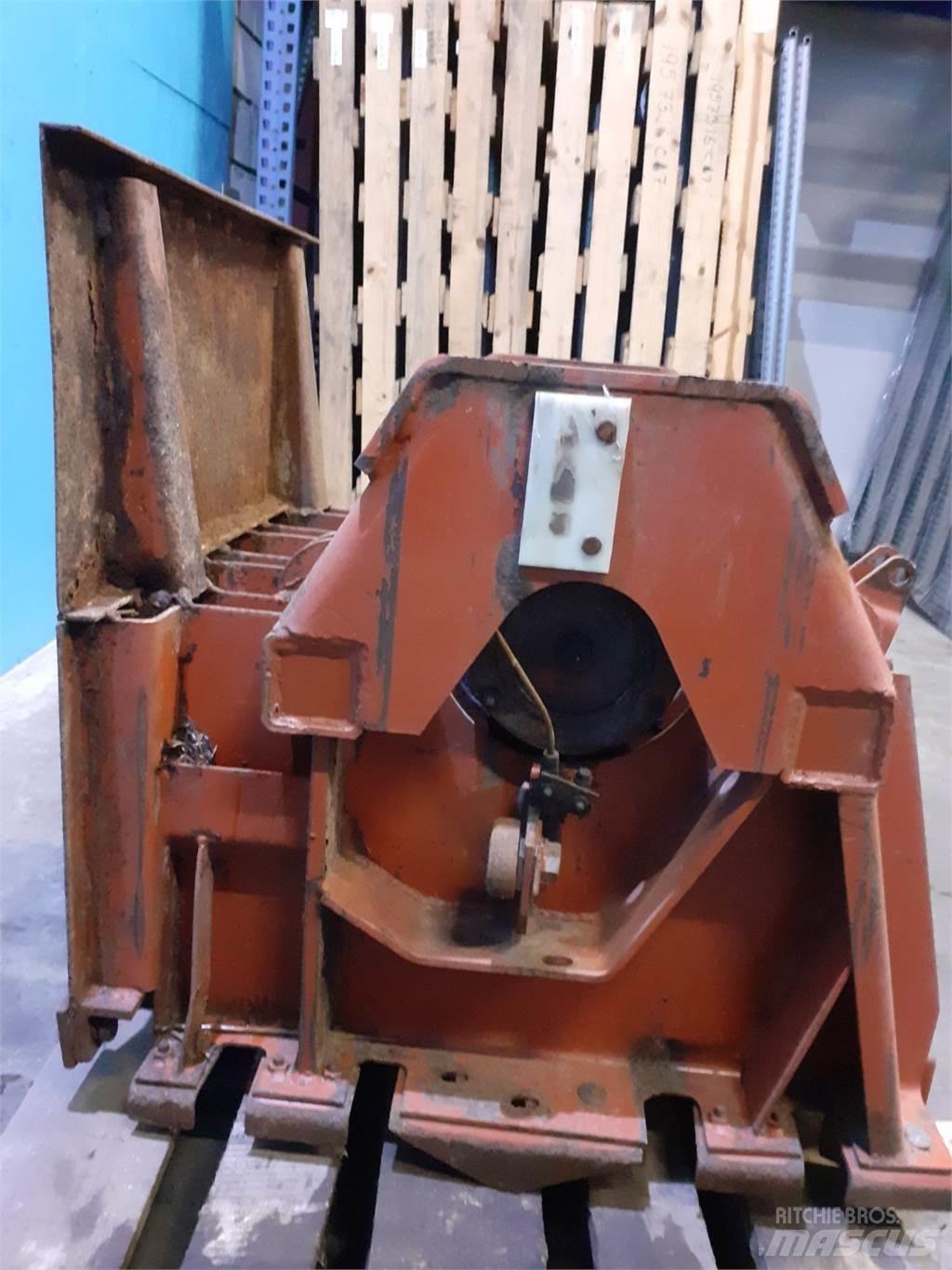 Hesston 4700 Autres matériels de fenaison