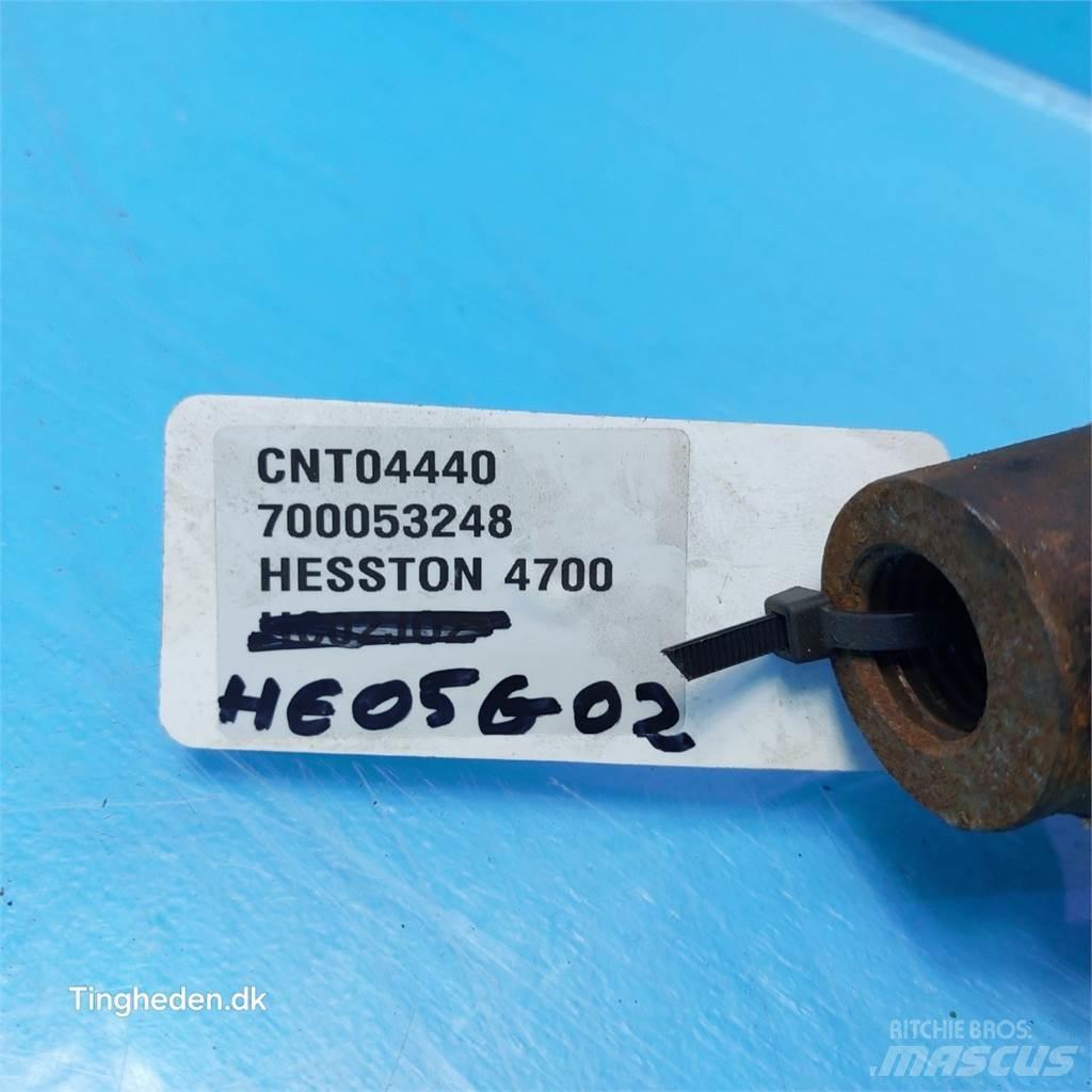 Hesston 4700 Autres matériels de fenaison