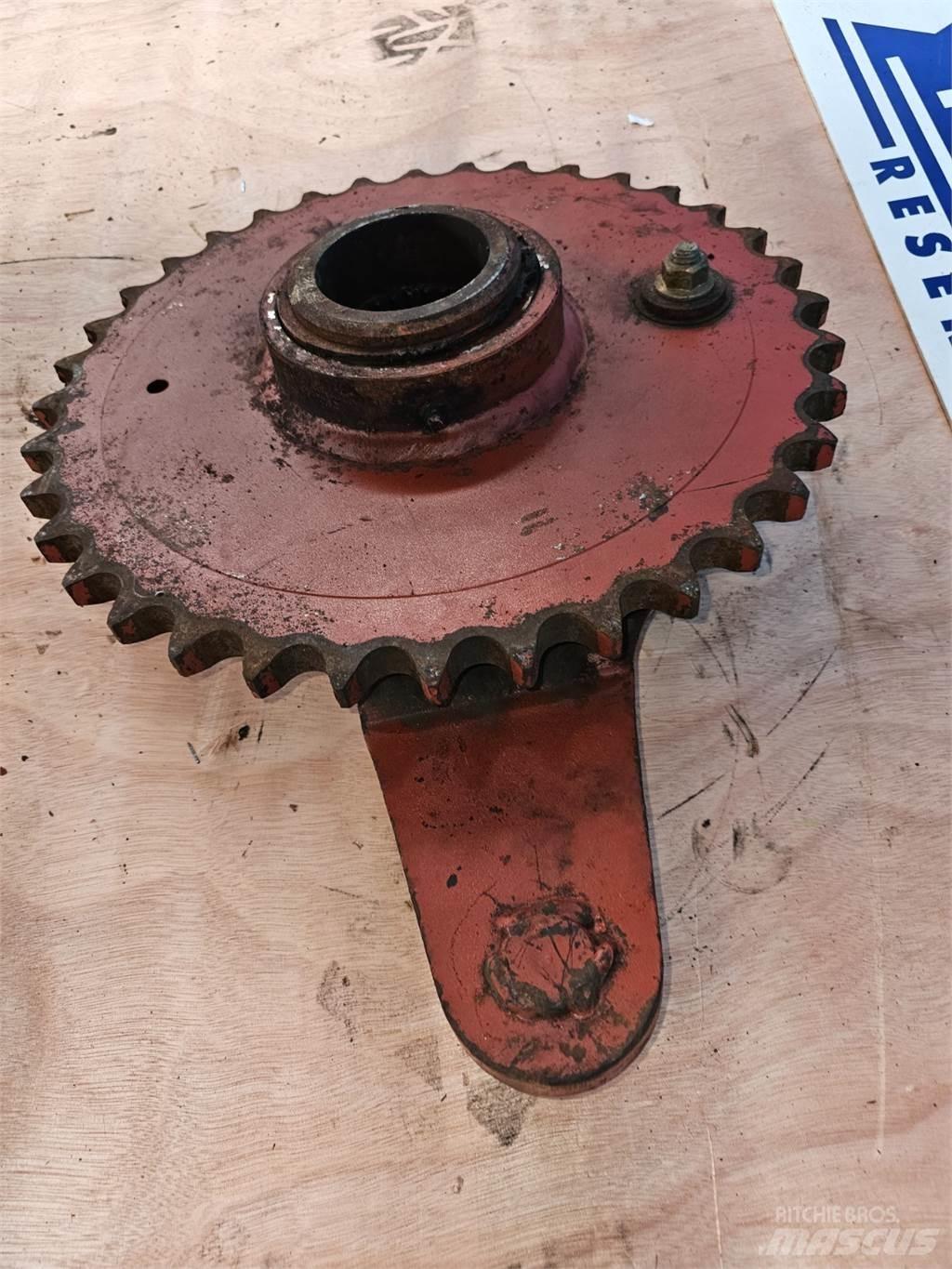 Hesston 4700 Autres matériels de fenaison