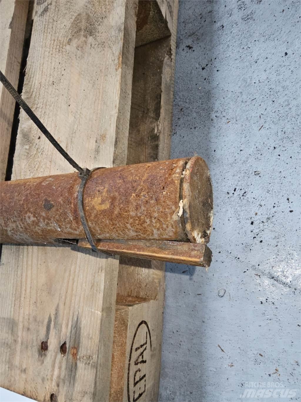 Hesston 4700 Autres matériels de fenaison