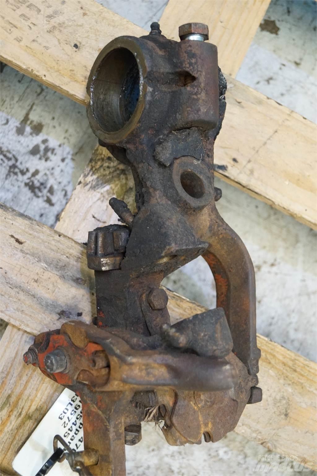 Hesston 4700 Autres matériels de fenaison