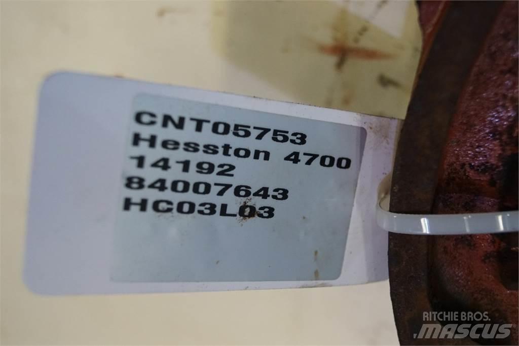 Hesston 4700 Autres matériels de fenaison
