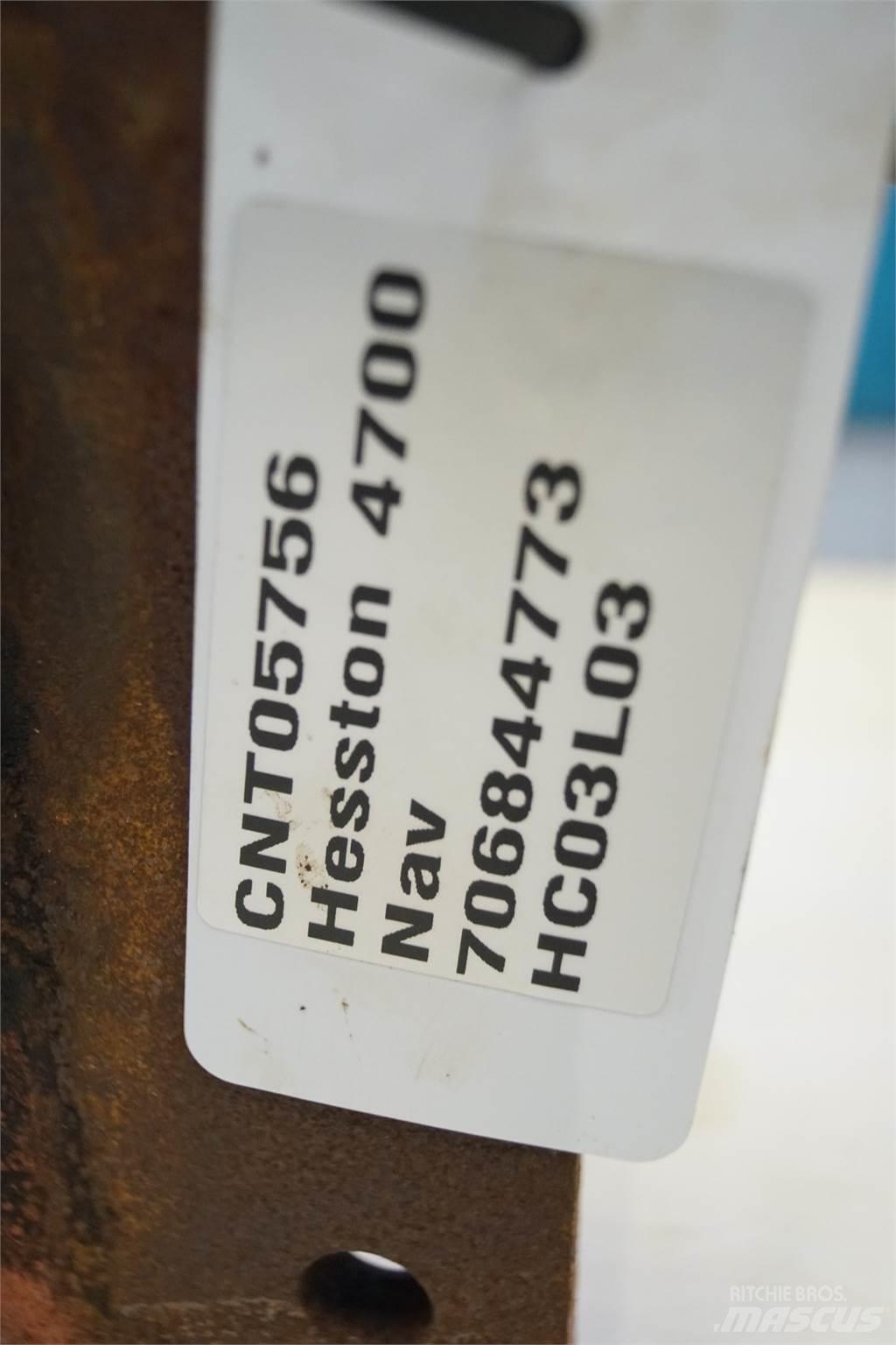 Hesston 4700 Autres matériels de fenaison